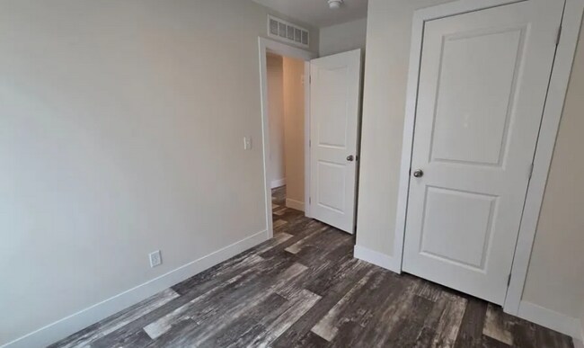 Foto del edificio - 726 Oak Ln