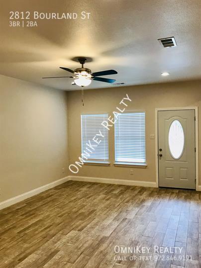 Foto del edificio - 2812 Bourland St