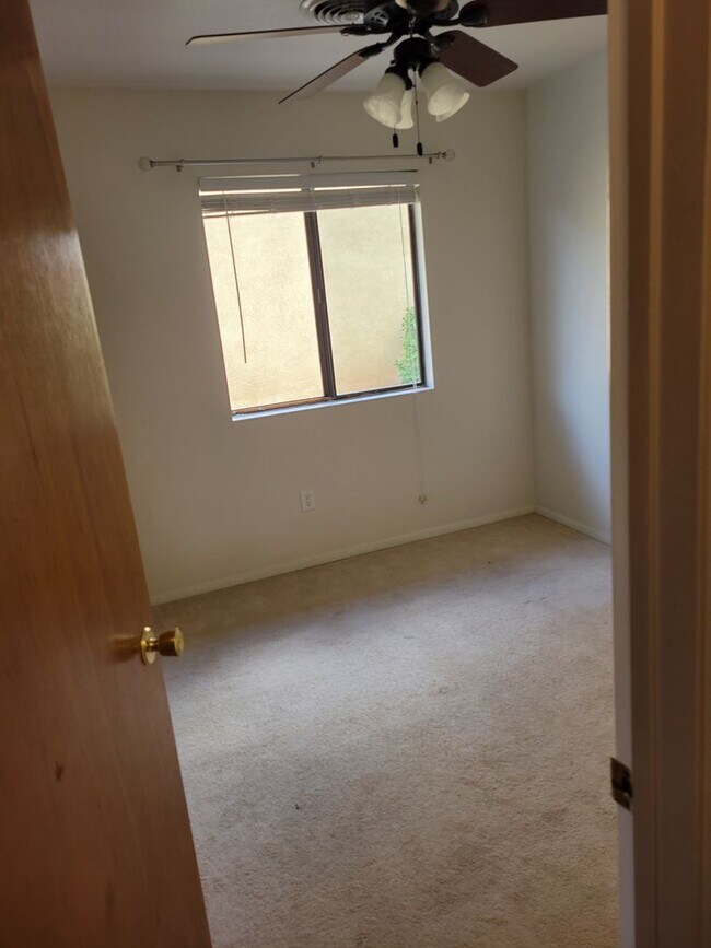 Foto del edificio - 3 Bedroom, 2bath, pet friendly