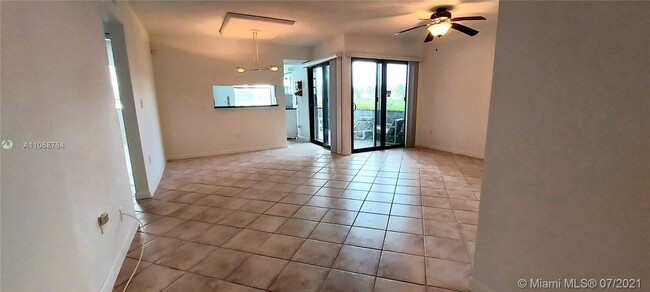 Foto del edificio - 929 Hamilton Dr