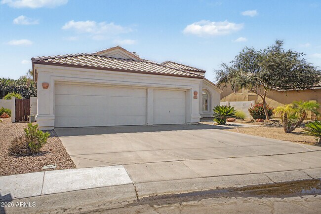Foto del edificio - 22516 N 68th Dr