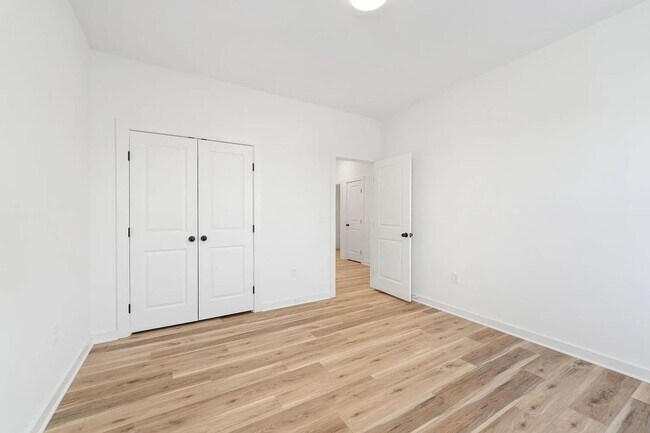 Foto del edificio - NEW Construction 3 Bedroom Townhome!