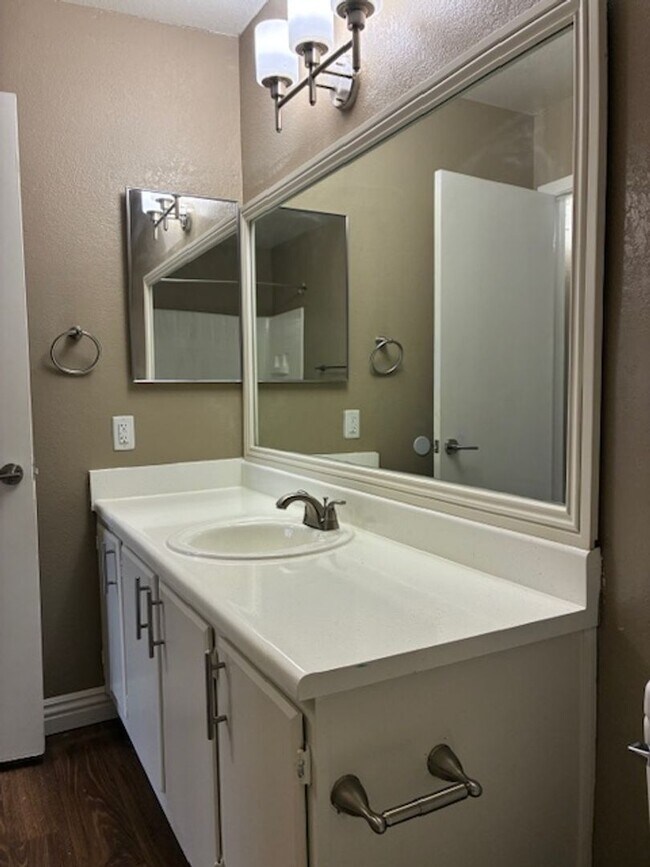 Interior Photo - Mandalay Bay Apartments