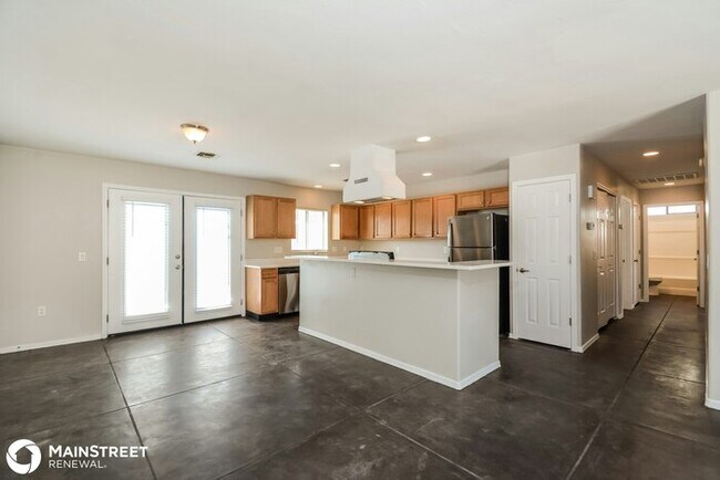 Building Photo - 2675 N PALO VERDE AVE, TUCSON, AZ 85716
