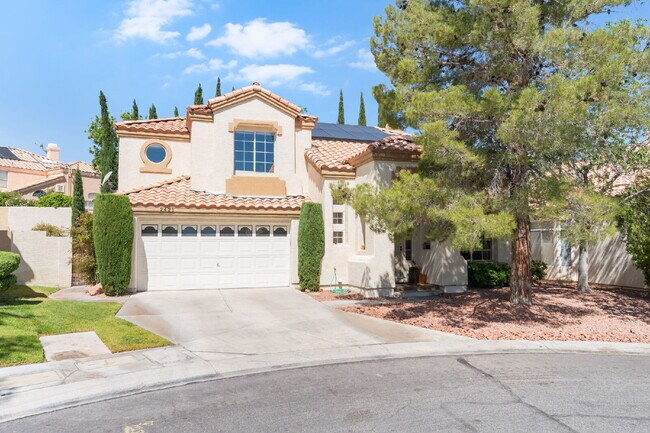 Foto del edificio - 2421 Ivy Garden Ct