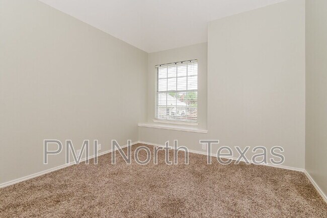 Foto del edificio - 2713 Summit View Dr