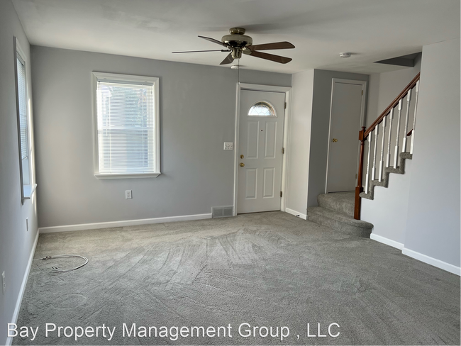 Foto del edificio - 4 br, 2 bath House - 1726 Redwood Ave