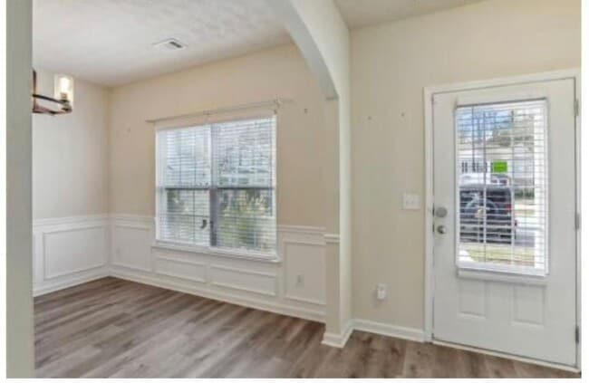 Building Photo - 6218 Shoals Loop