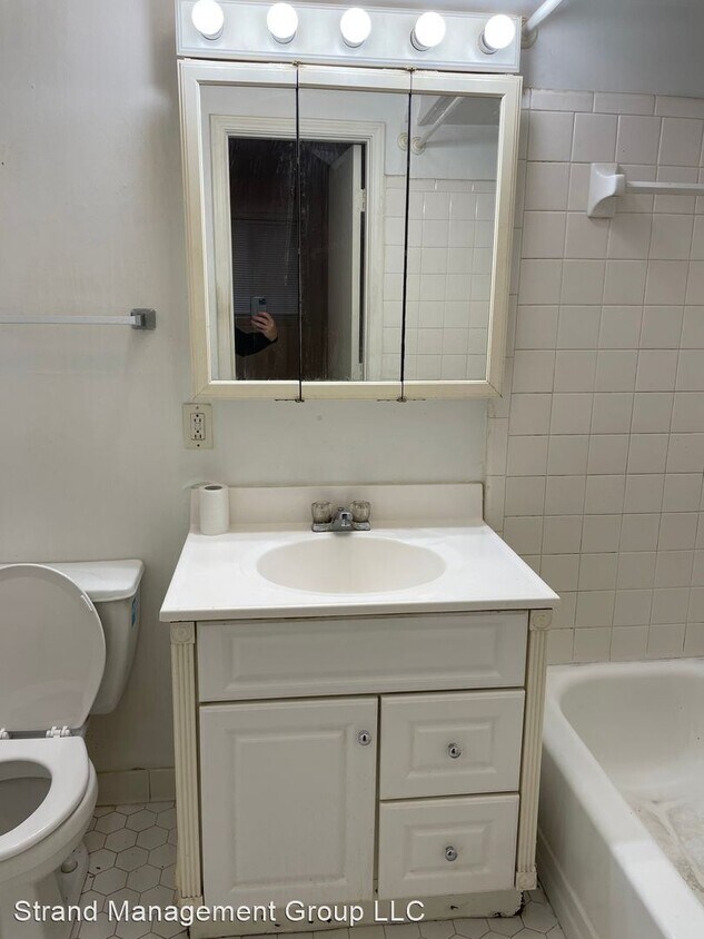 Foto del edificio - 1 br, 1 bath House - 6501 Somerset Drive 2A