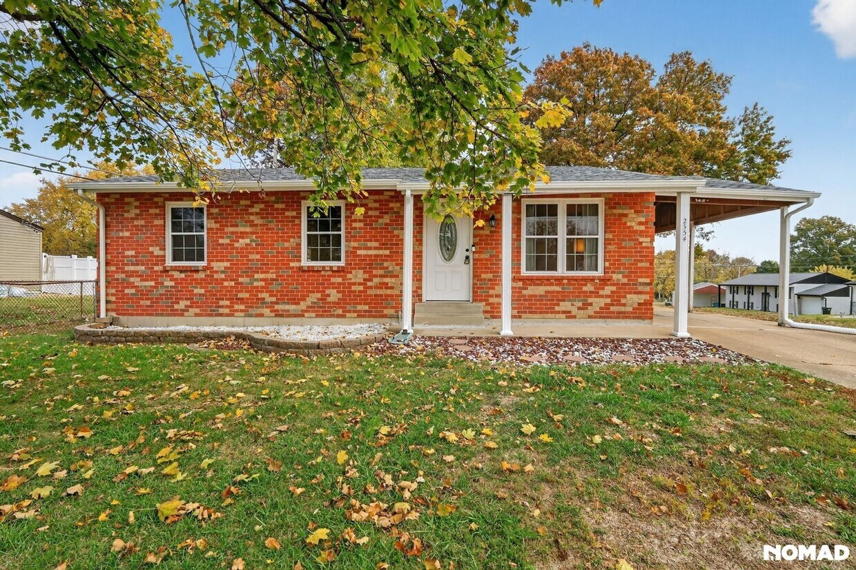 Foto principal - 2354 Jackson Dr