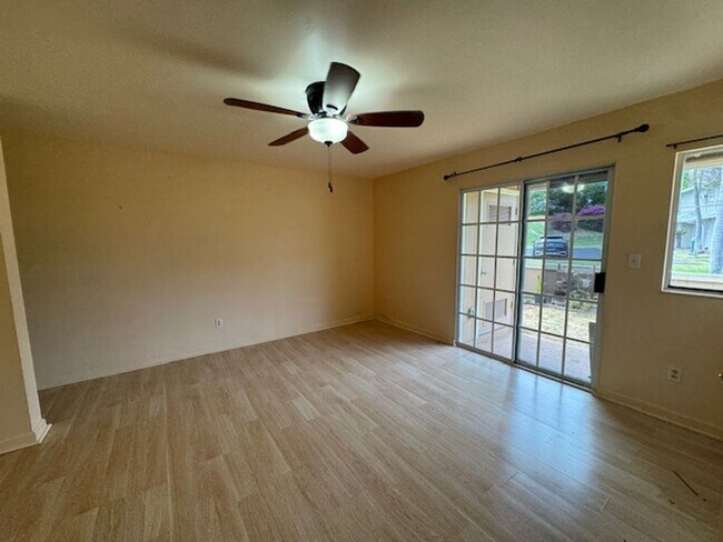 Foto del edificio - 91-1010B Makaaloa St. #4B