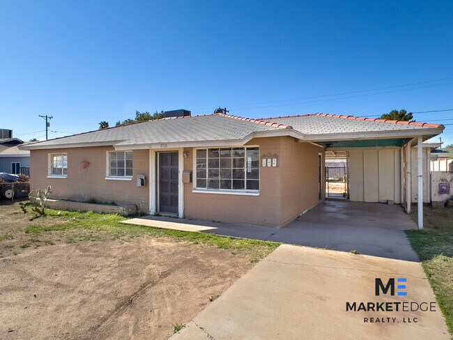 Foto del edificio - 3Bed/1Bath House at Indian School/43rd! Re...