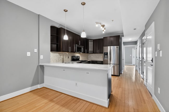 Building Photo - 1241 Kenyon St NW