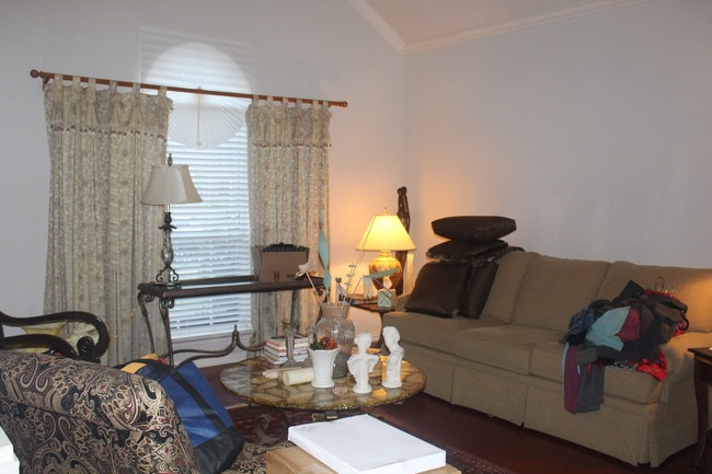 Foto del edificio - 4522 Oak Shores Dr