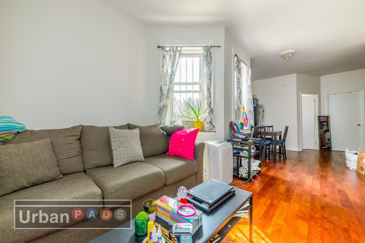 Foto principal - 764 Franklin Ave