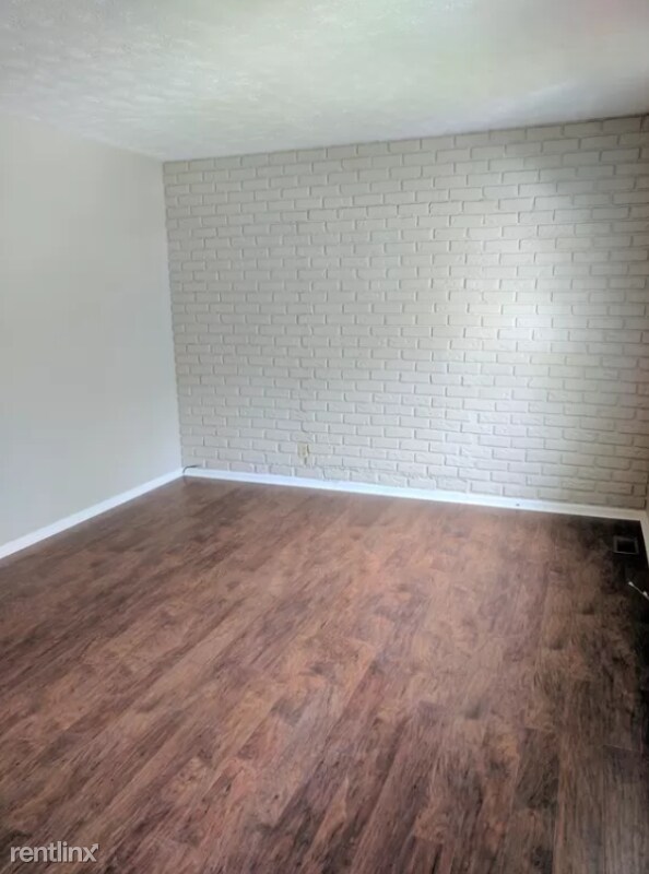 Building Photo - 3 br, 1.5 bath House - 7124 Monterrey Dr