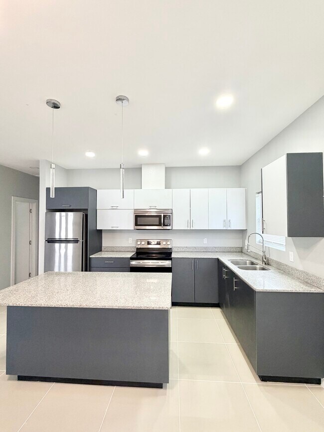 Foto del edificio - 2016 Summerland Ln