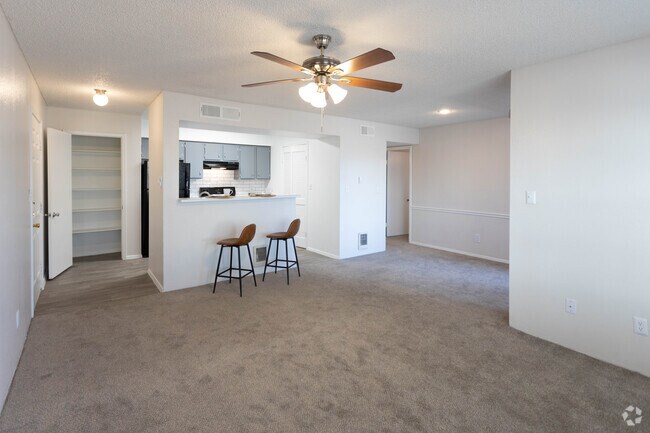 Ryan�s Crossing Apartments El Paso, TX