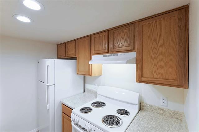 Foto del edificio - 8405 Bent Tree Rd