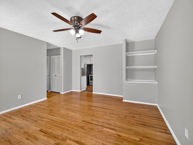 Foto del edificio - 2432 Bracebridge Dr