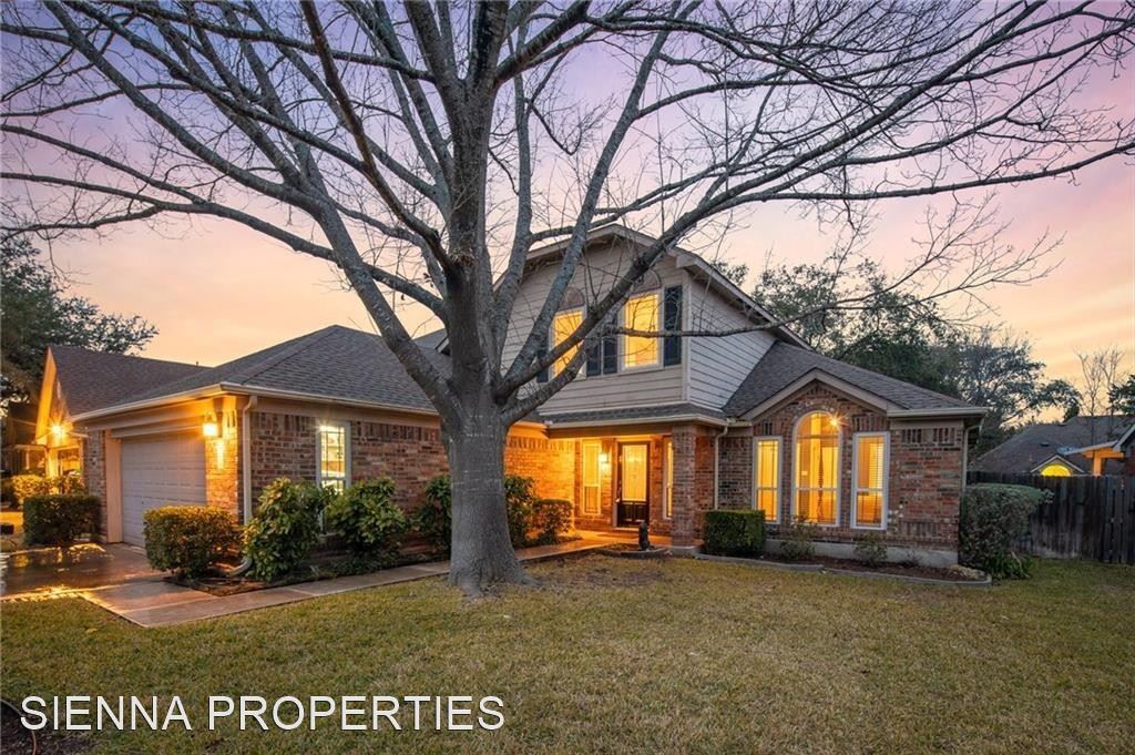 Primary Photo - 3 br, 2.5 bath House - 1118 Oaklands Dr