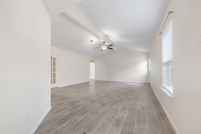 Foto del edificio - 22703 Steel Blue Jaybird Dr