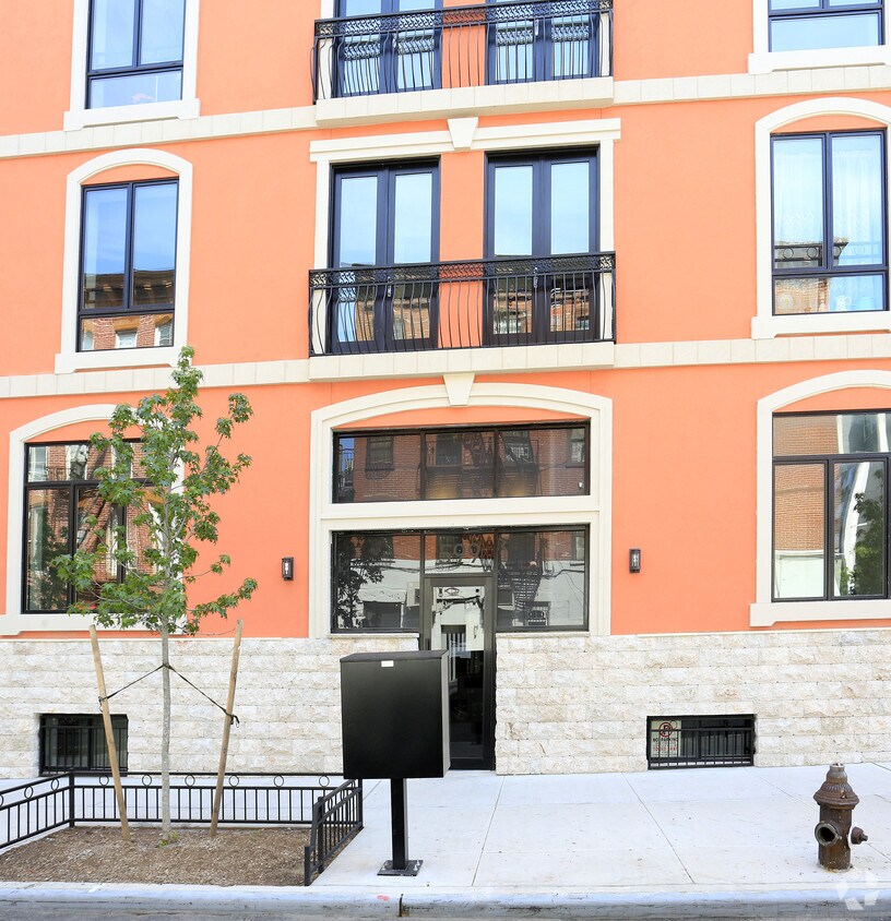 entrada - 599 Myrtle Ave