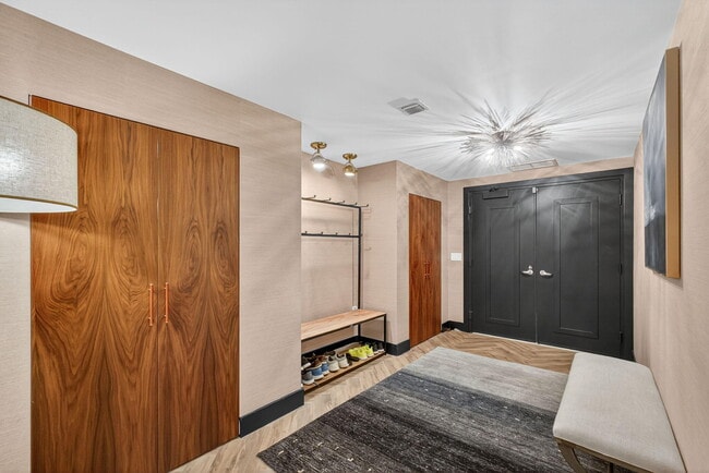Building Photo - 155 S Ocean Ave