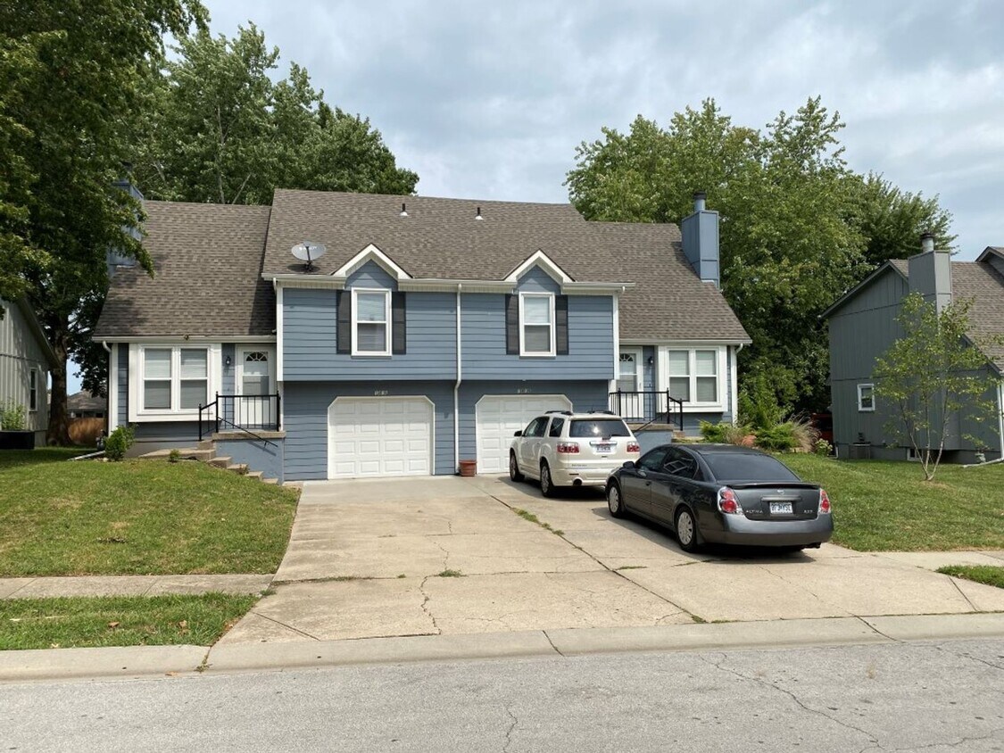 1416 SE 7th Pl, Lee's Summit, MO 64063 House Rental in Lee's Summit