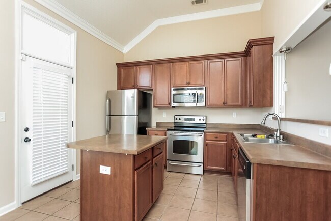 Foto del edificio - 2770 Hidden Falls Dr