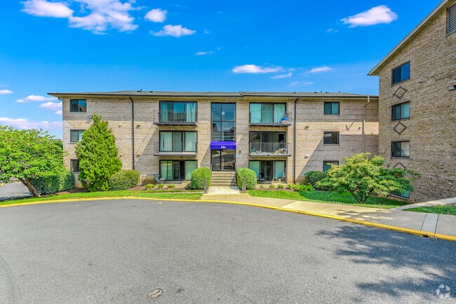 Building Photo - Acclaim at Alexandria