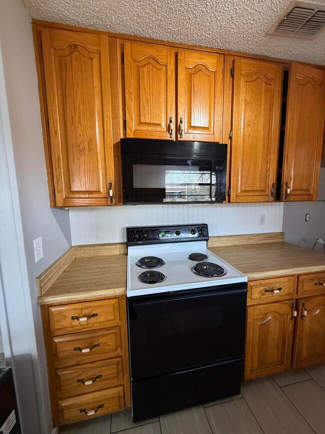 Foto del edificio - 204 Devon Ct