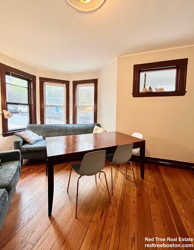 Foto del edificio - 2 Parker Hill Terrace