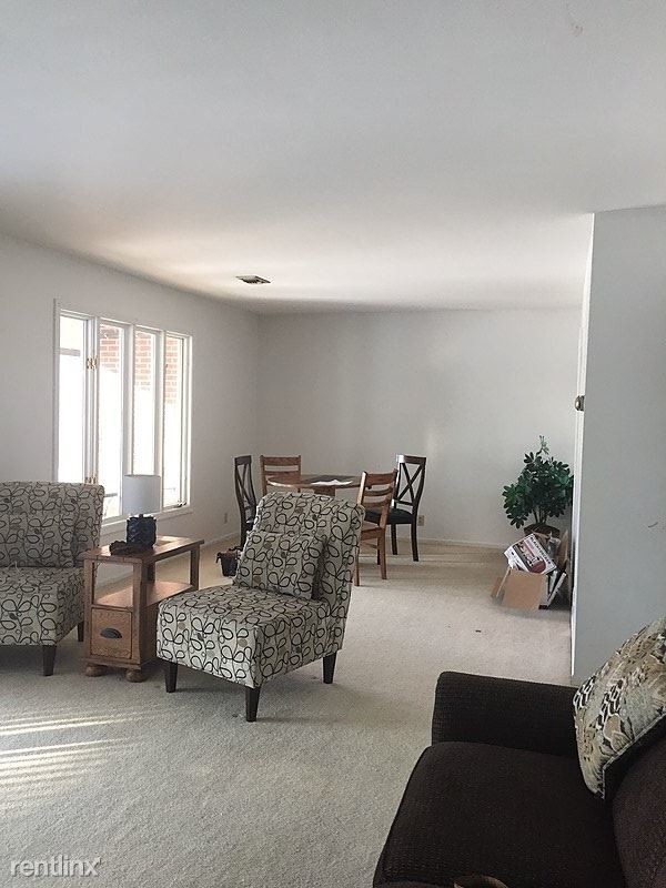 Building Photo - 2 br, 1 bath Condo - 563 Garrison Avenue 10