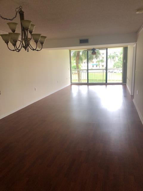 Building Photo - 6217 Balboa Cir