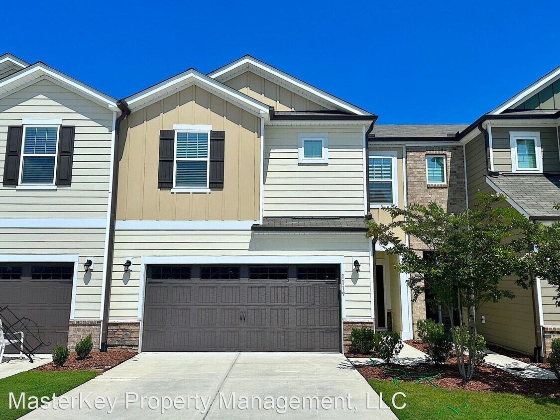 Primary Photo - 3 br, 2.5 bath House - 1119 Chestnut Bluff...