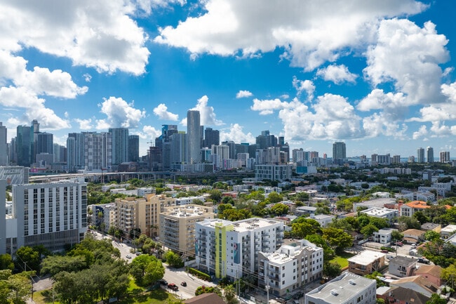 Aerial View with Proximity to Downtown Miami - 627-Vista Del Rio