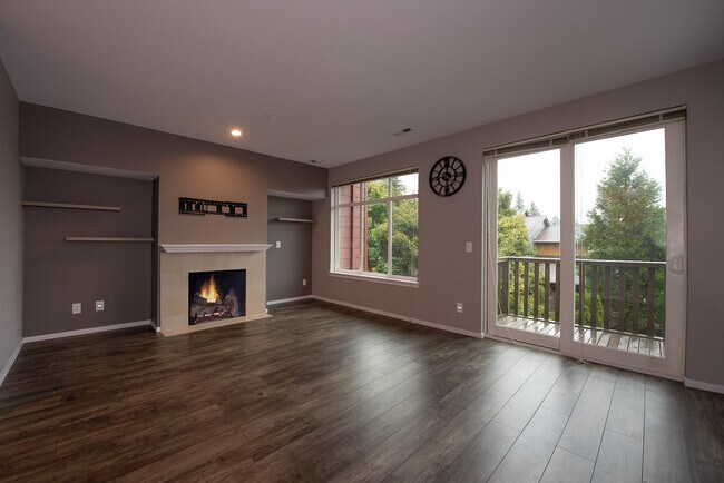 Building Photo - 135 Cougar Ridge Rd NW