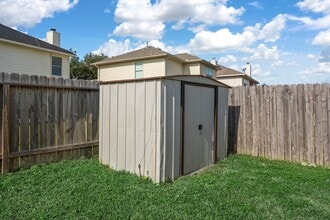 Building Photo - 21015 Hidden Bridle Ct