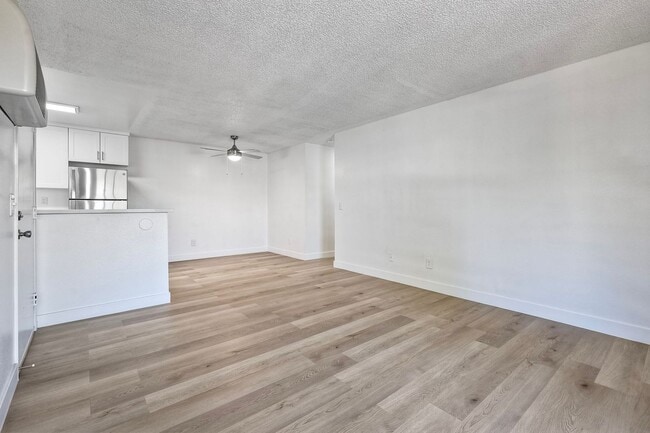 Interior Photo - Tierra at Creekside