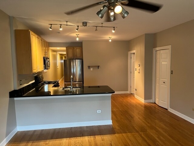 Foto del edificio - 2415 W Harrison St