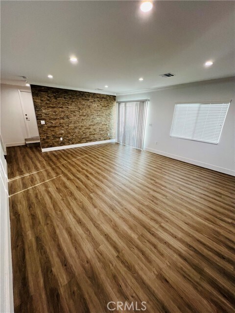 Primary Photo - 7625 Brunache St