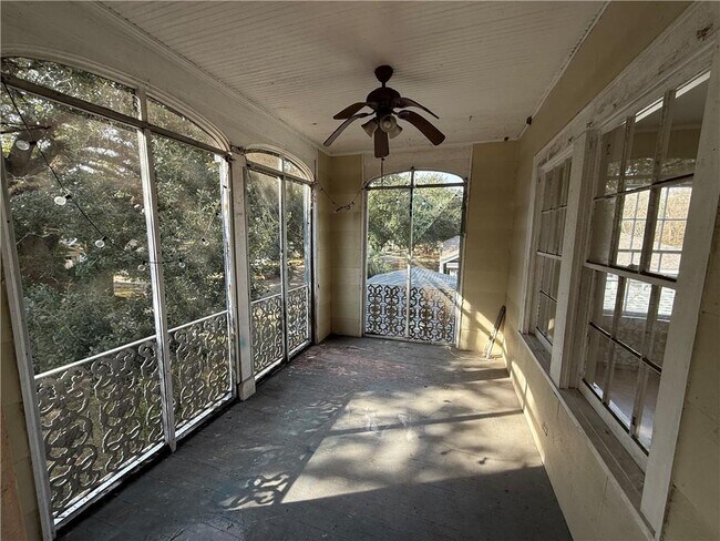 Foto del edificio - 1910 Myrtle Ave