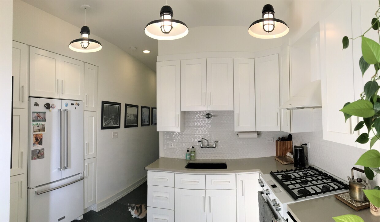 Foto principal - 3329 W Pierce Ave