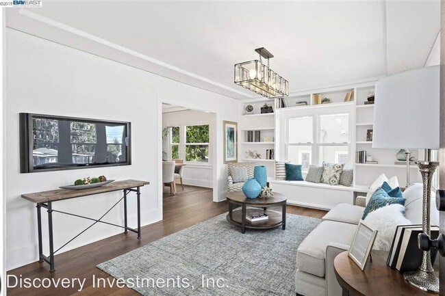 Foto del edificio - 2 br, 1 bath House - 660 Fairmount Ave.