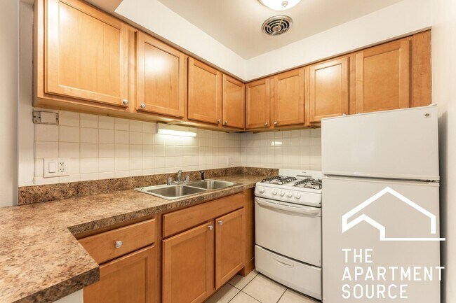 Photo - 540 West Roscoe Street #172 Apartment