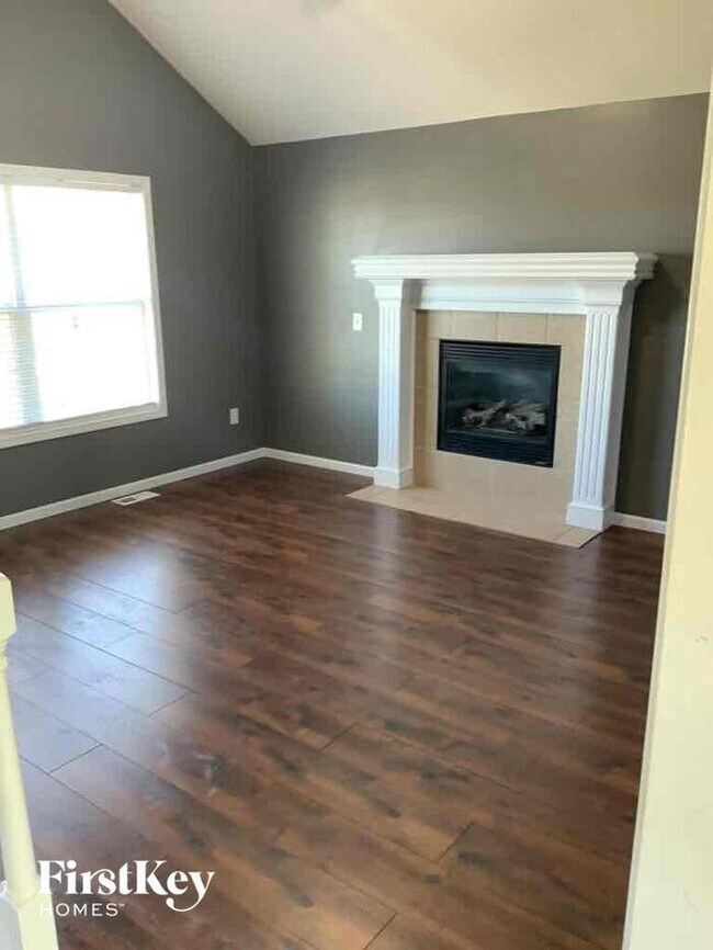 Foto del edificio - 7719 E 165th St