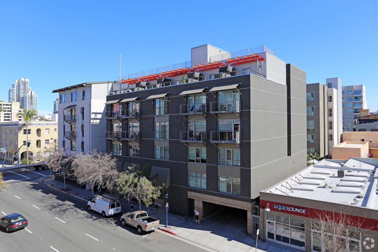 7th G Apartments San Go Ca Building 7th G