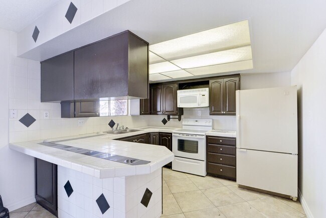 Foto del edificio - 7640 S Spencer St
