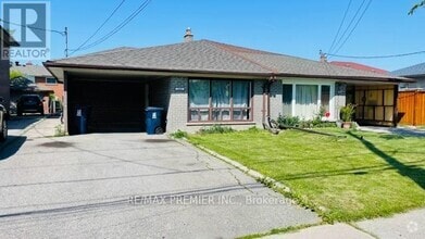 Building Photo - 102 Northover St